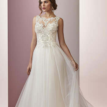 <a href="https://www.maggiesottero.com/rebecca-ingram/amanda/11574" target="_blank">Rebecca Ingram</a>