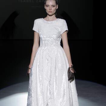 Isabel Zapardiez | Credits: Valmont Barcelona Bridal Fashion Week