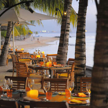 Credits: Beachcomber Hotels


<a href="http://zankyou.9nl.de/dotx" target="_blank">Beachcomber Hotels</a>
