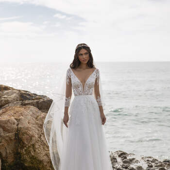 Photo: Pronovias 2021 Cruise Collection