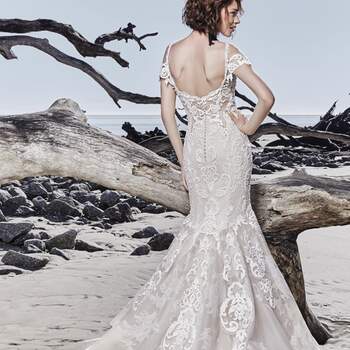 <a href="https://www.maggiesottero.com/sottero-and-midgley/portia/11562">Maggie Sottero</a>