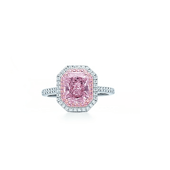Anillo de compromiso diamante rosa Tiffany 