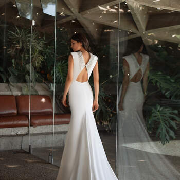 Vestido de noiva modelo Kerr da coleção Pronovias 2021 Cruise Collection