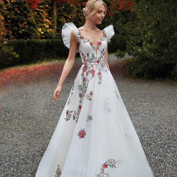 110 vestidos de novia de colores 2023: ¡sorprende en tu boda!