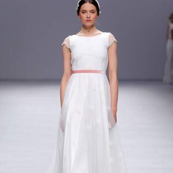 Cristina Tamborero | Credits: Valmont Barcelona Bridal Fashion Week