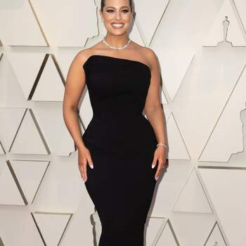 Ashley Graham  w sukience od Zac Posen / Cordon Press