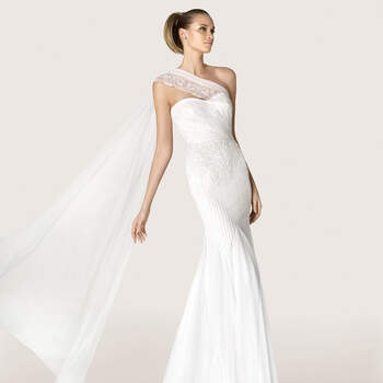 Photo: <a href="http://zankyou.9nl.de/7wxx">Cliquez ici pour prendre rendez-vous Pronovias 2015</a>