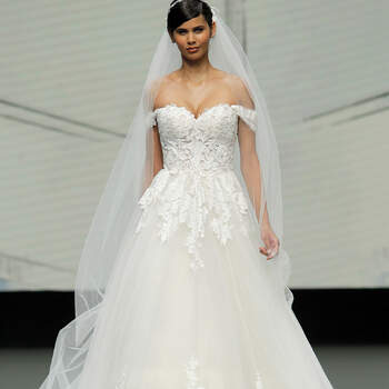 Credits: Barcelona Bridal Fashion Week