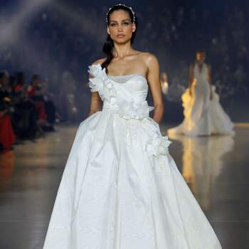 Pronovias Collezione 2023 Barcelona Bridal Week