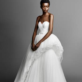 Entdecken Sie die schönsten Brautkleider mit Herzausschnitt!