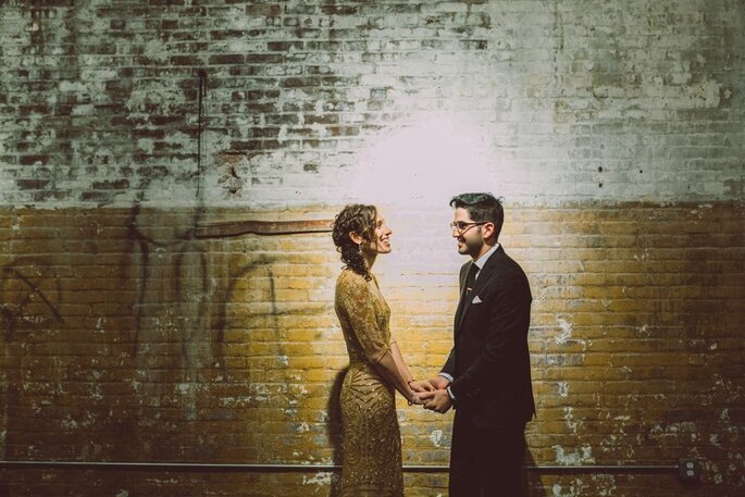 A Rustic Vintage Wedding In An Urban Loft Maya Uri Say I Do In New York