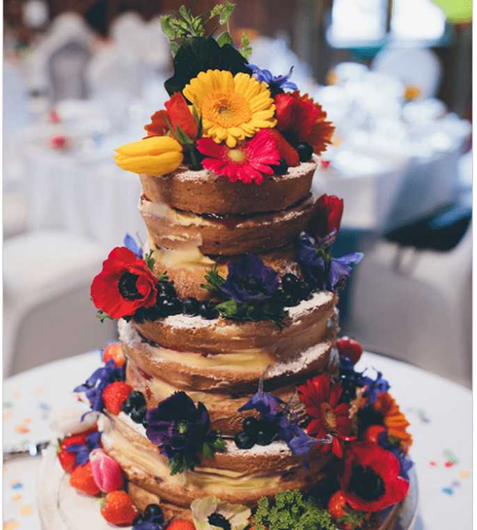 Una boda súper divertida inspirada en los colores del arcoíris - Foto We Heart Pictures