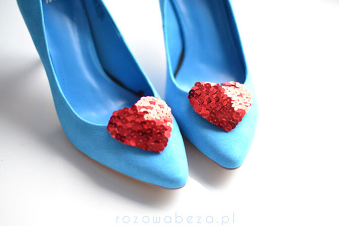 buty ślubne niebieskie z serduszkiem