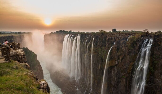 Visite des chutes Victoria au Zimbabwe pour un voyage de noces