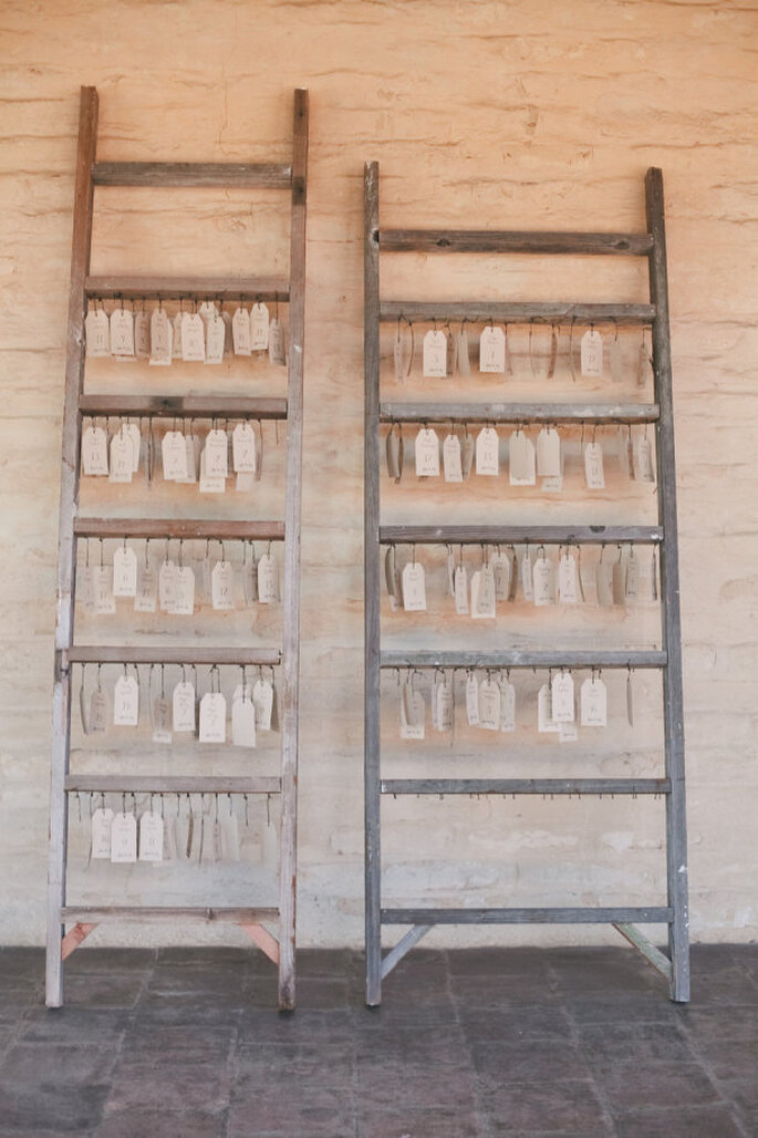 Decorar con escaleras de madera.