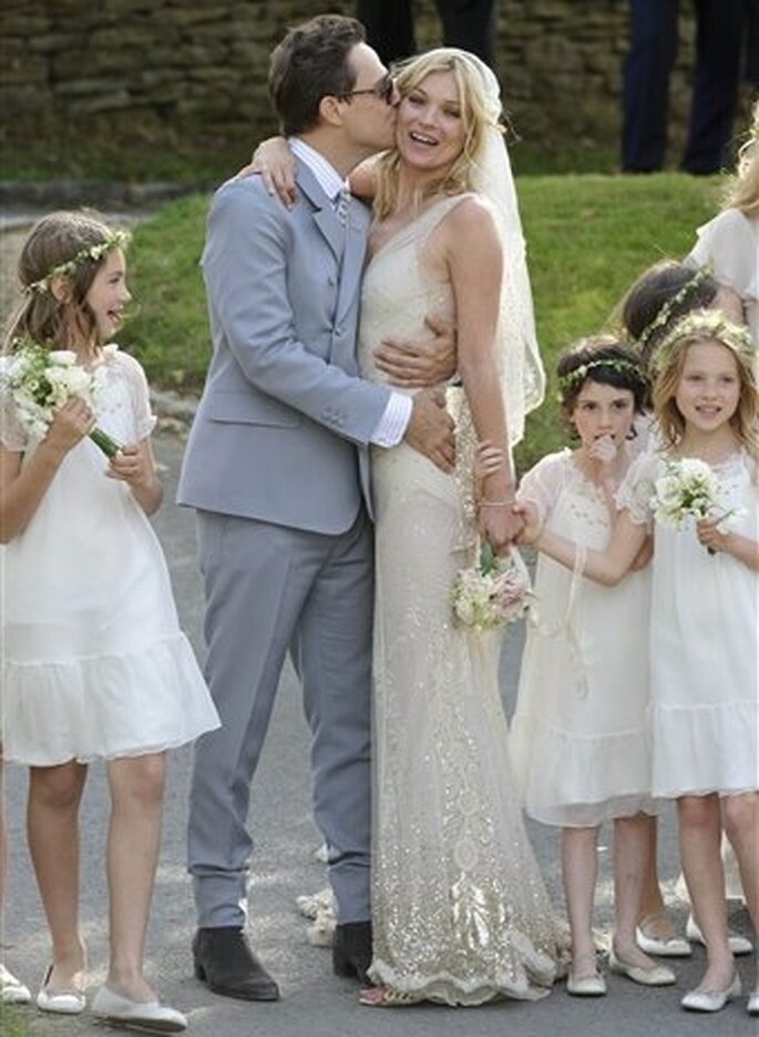 Consejos para elegir tu vestido de boda en verano - Cortesía Kate Moss