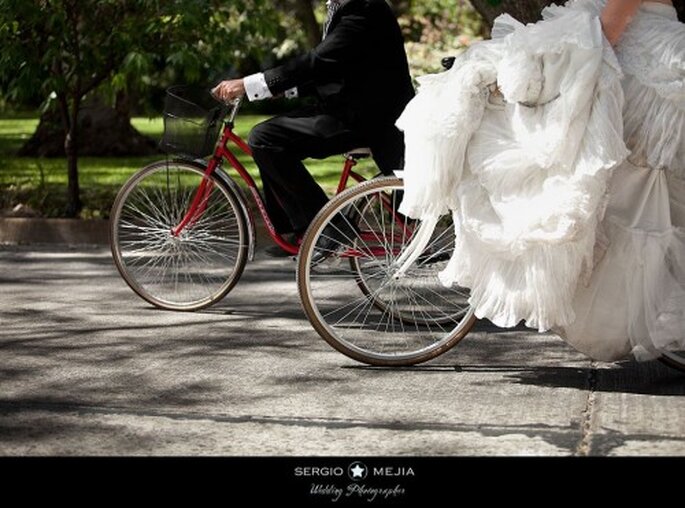 Trash the  Dress en bicicleta. Foto de Sergio Mejia