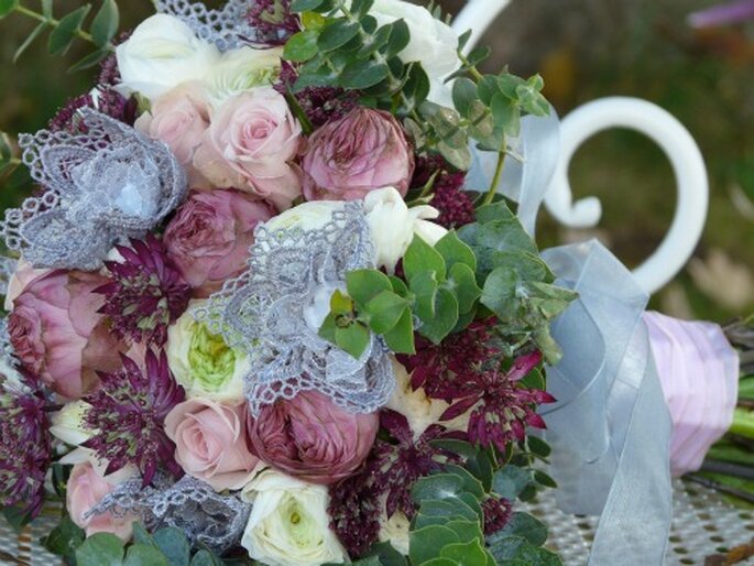 Misez sur un bouquet de mariée original - Crédit photo : Atelier déco’ps