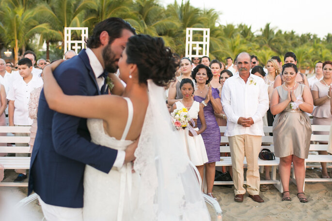 Marce + Jorge: Una boda ideal en Playa Larga, Ixtapa - Foto: Juan Luis Photographer