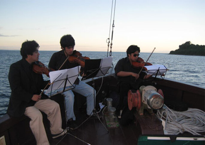 Músicos en un evento realizado en el Capitán Haase.