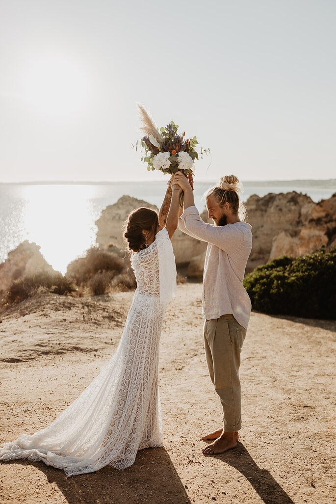 Brautpaar Shooting an der Algarve, Elopement Beach Vibes