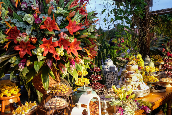 decoração de casamento tropical