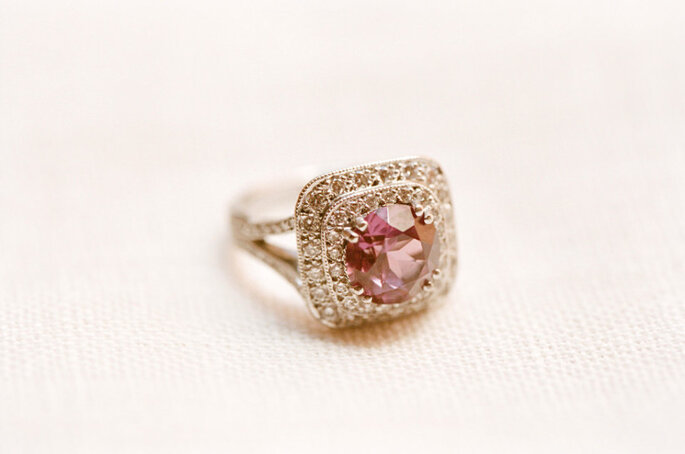 El significado de las piedras preciosas del anillo de compromiso - Foto-Adrian Tuazon-McCheyne