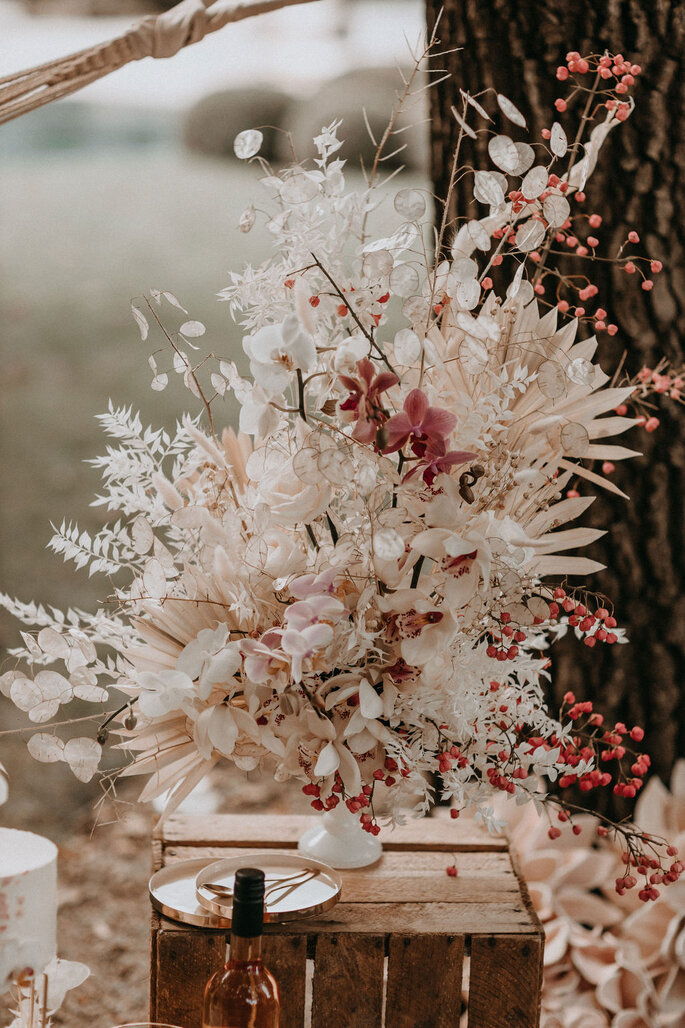 Elopement Fun Wedding Shooting Setting Picknick Blumendeko