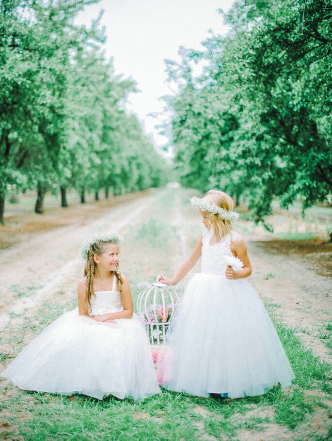 Encantadores vestidos en lindos colores para tus pajes de boda - Foto Amalee Bridal