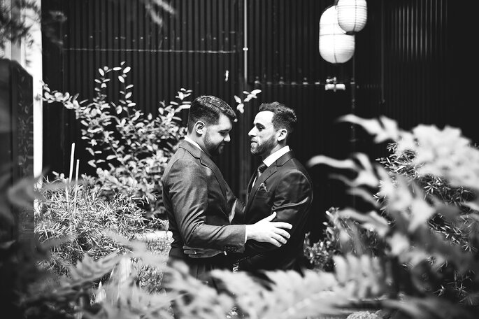 dois noivos homosexuais - casamento gay