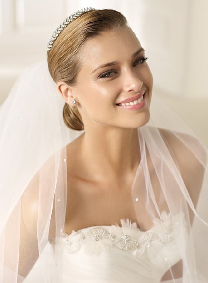 Tiara 2013 para tu peinado de boda - Pronovias