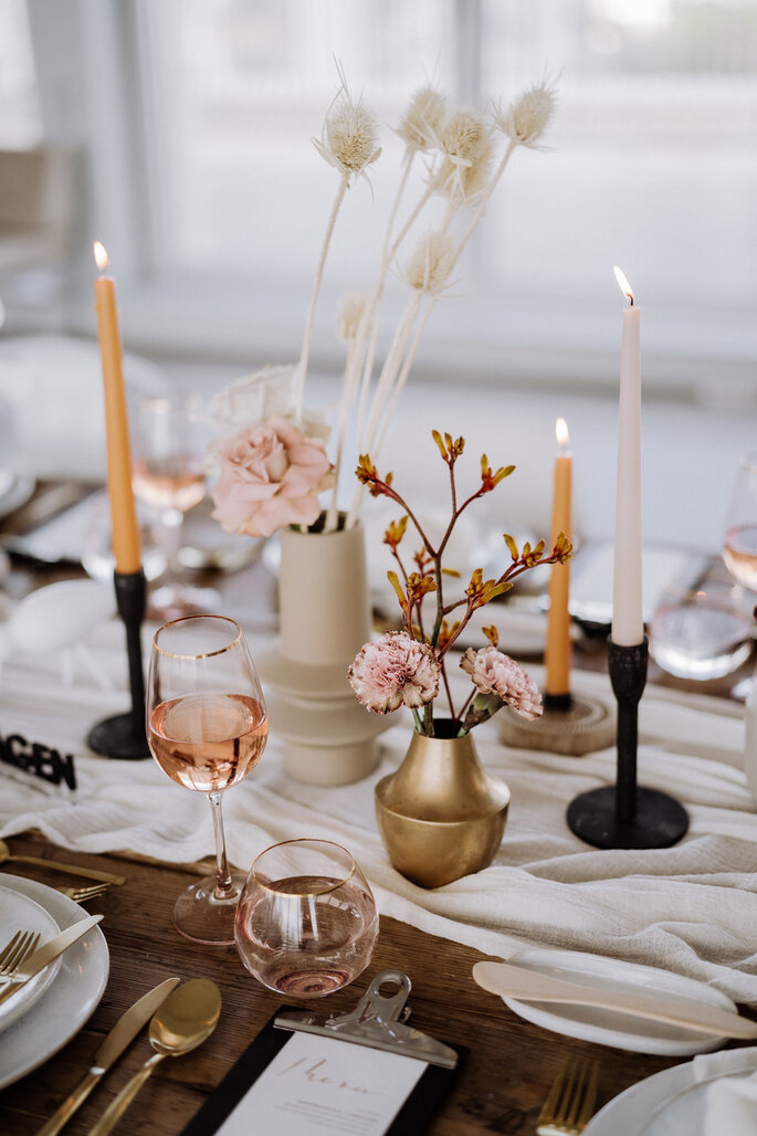 Skandi Chic - Hochzeitskonzept im skandinavischen Stil Tischdekoration