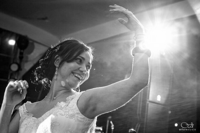 Captura los mejores momentos de la recepción y el baile en tu fotografía de bodas - Foto Arturo Ayala