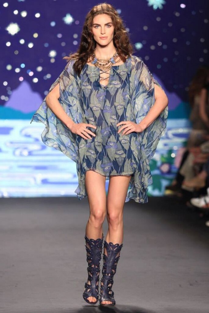 Lindos vestidos de fiesta para boda con estilo boho chic - Foto Anna Sui