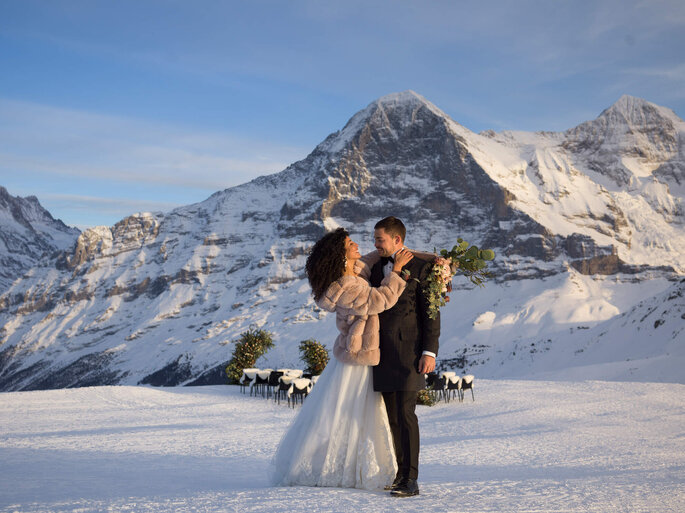 Wedding couple in winter, Wengen