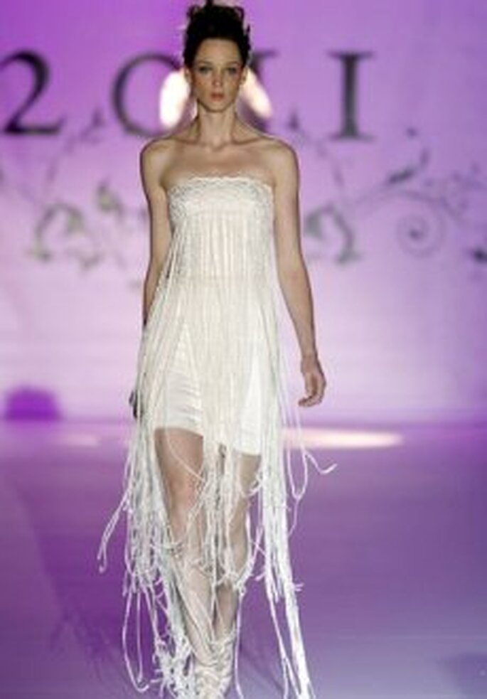 Colección de vestidos de novia cortos Novia D'Art 2011