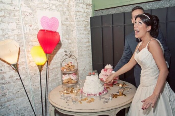 Habla con tu prometido para que puedan establecer el presupuesto total de la boda - Foto Cotton Candy Weddings