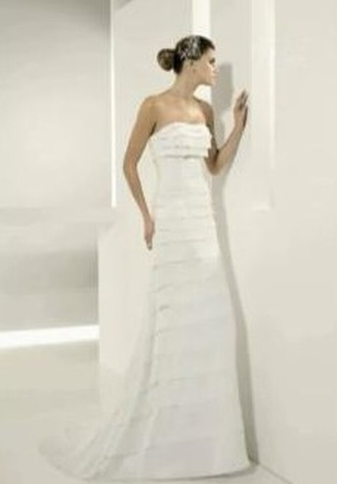 Colección de vestidos de novia en muselina y organza White One 2011