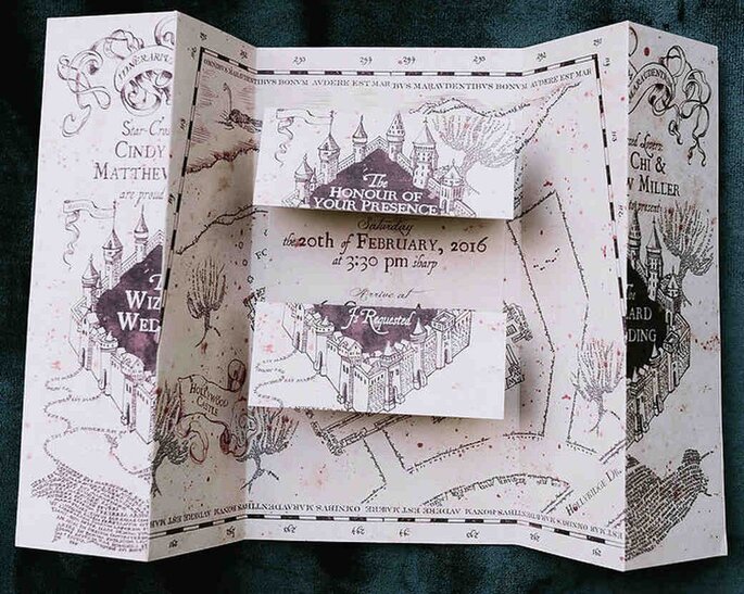 Einladung im Stil der Karte des Rumtreibers aus Harry Potter.