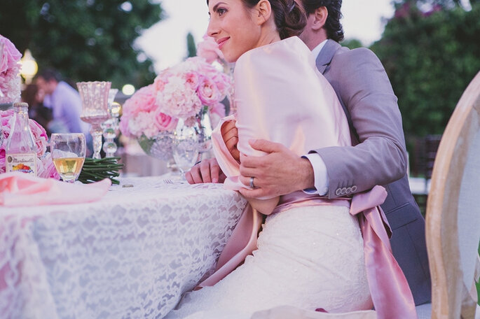Ideas para combinar colores en tu boda. Foto: Closer to Love Photographs