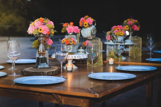 table de mariage fleurie lieu de réception extérieur dans le 31