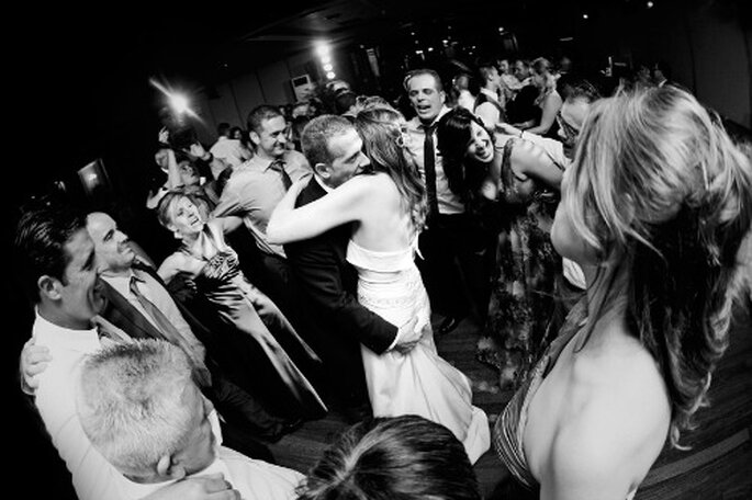 Pour que la fête de votre mariage batte son plein, chouchoutez vos invités ! - Photo : byfotografos