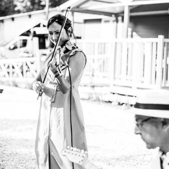 Duo violon et guitare original pour mariage dans le sud