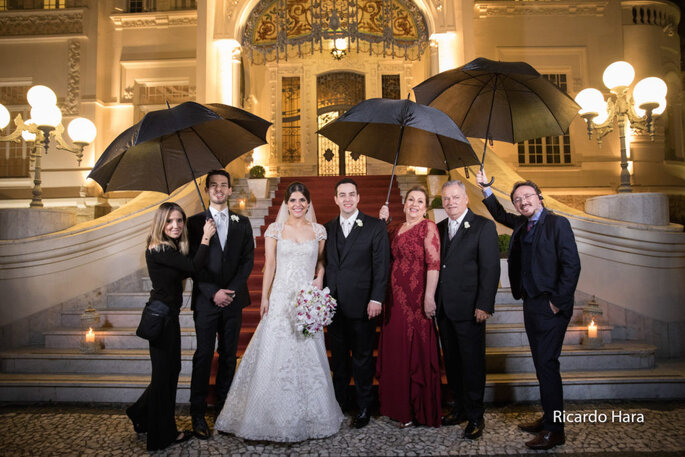 Letícia & Roberto: casamento clássico e super romântico no Palácio dos  Cedros, em São Paulo