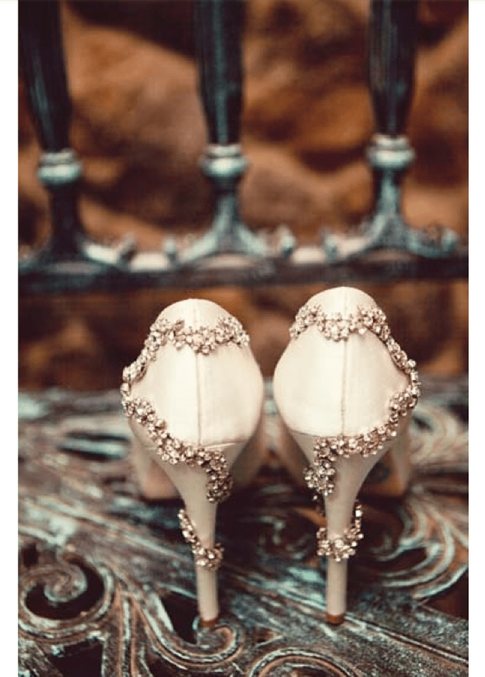 Presume tus increíbles zapatos de novia con unas lindas tomas - Foto Concept Photography
