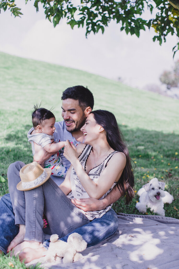 Razones por las que deberías realizarte un estudio fotográfico para el primer aniversario de boda