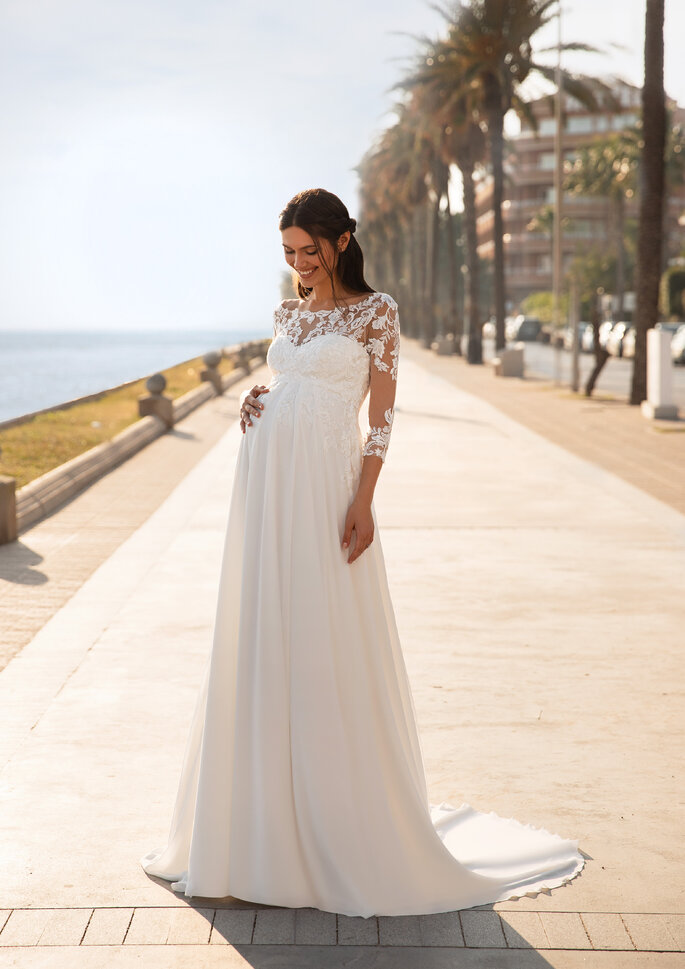 50 vestidos de novia para embarazadas: ¡diseños para inspirar!