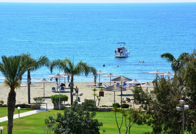 St-Raphael-Resort-Beach-Sea