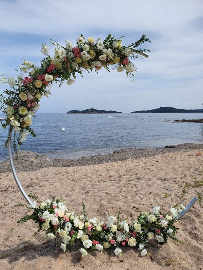 Arche de fleurs de mariage 