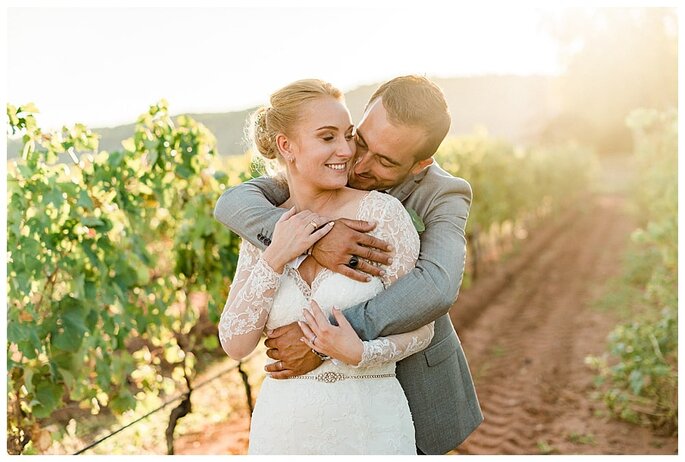 Photo de couple dans les vignes : un instant romantique